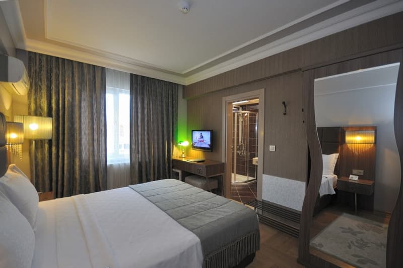 Grand Atakum Hotel