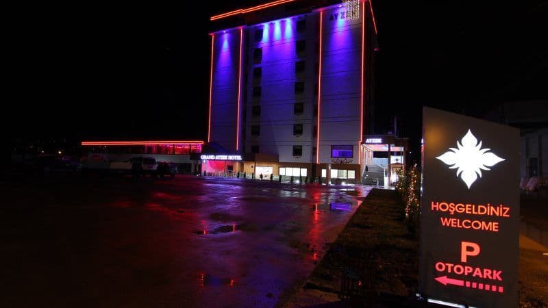Grand Ayzek Hotel