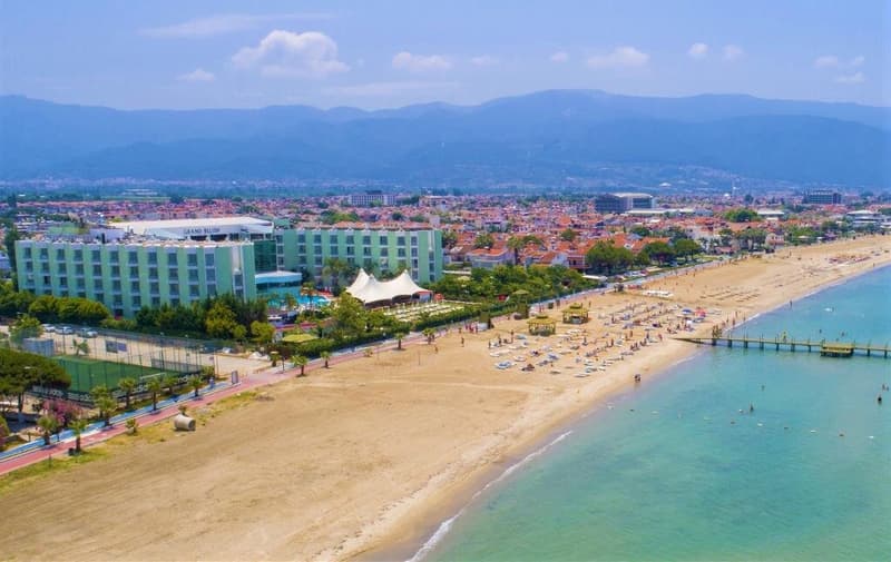 Hotel Grand Belish Beach Resort & Spa