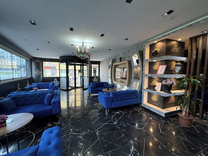 Grand Lara Hotel & Apartments