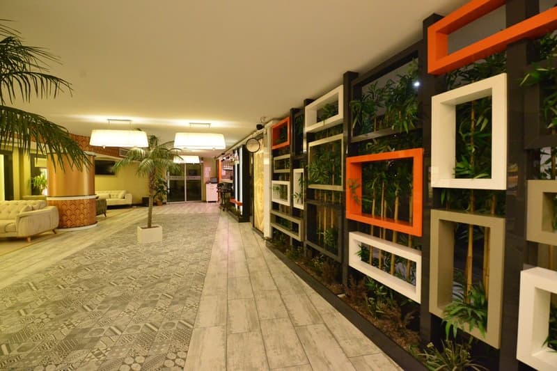 Grand Vav Hotel