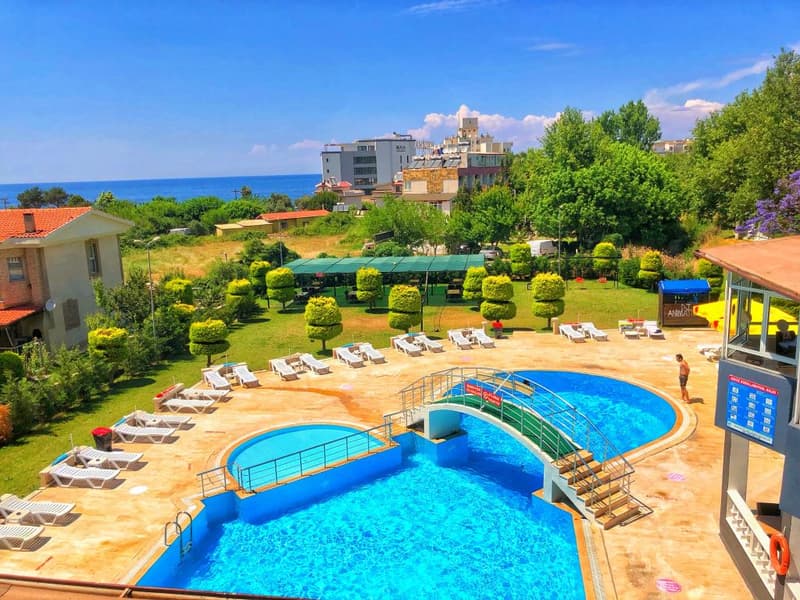 Green Gold Hotel