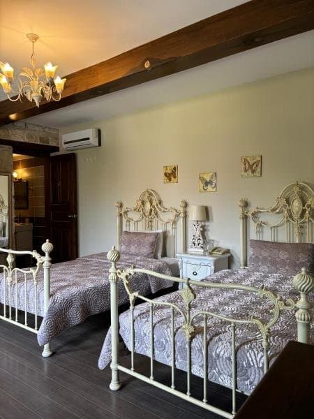 Griffon Boutique Hotel