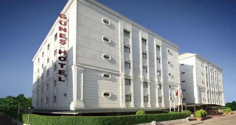 Güneş Hotel Merter