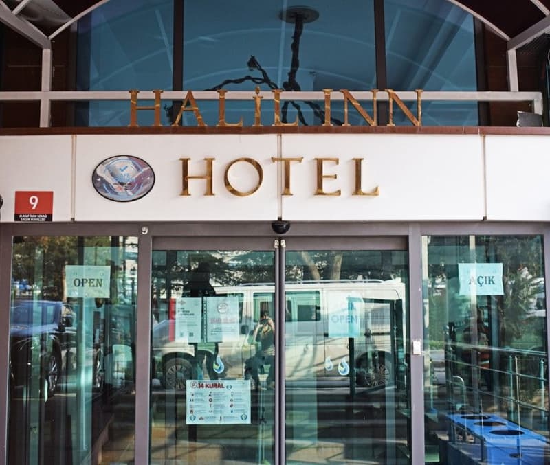 Hall Inn Hotel