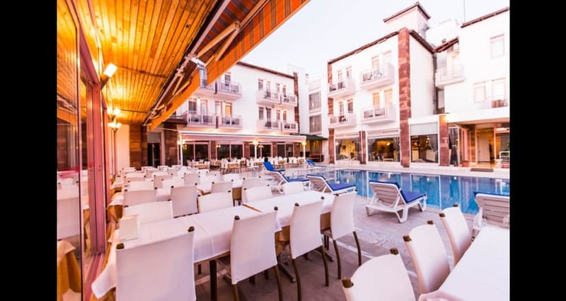 Hanedan Beach Hotel