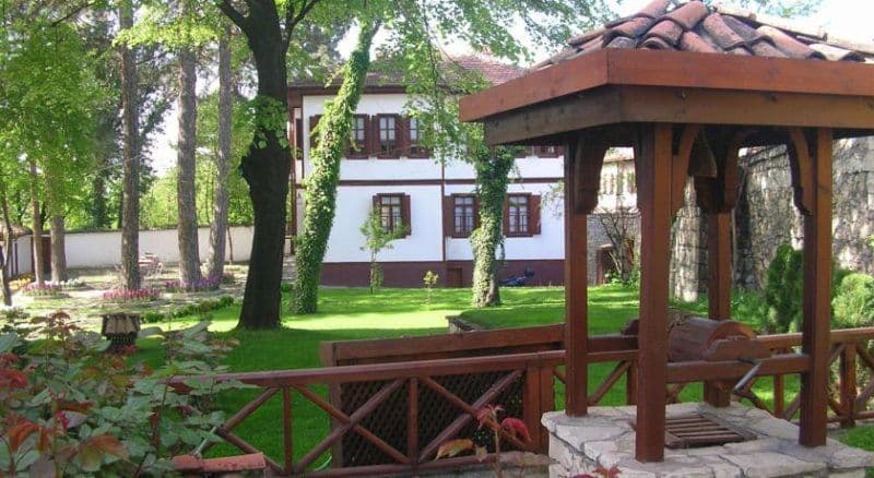 Havuzlu Asmazlar Konağı