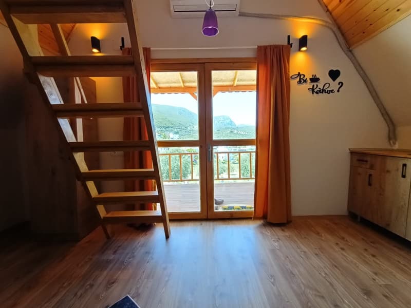 Hayela Bungolow ve Restaurant Karaburun