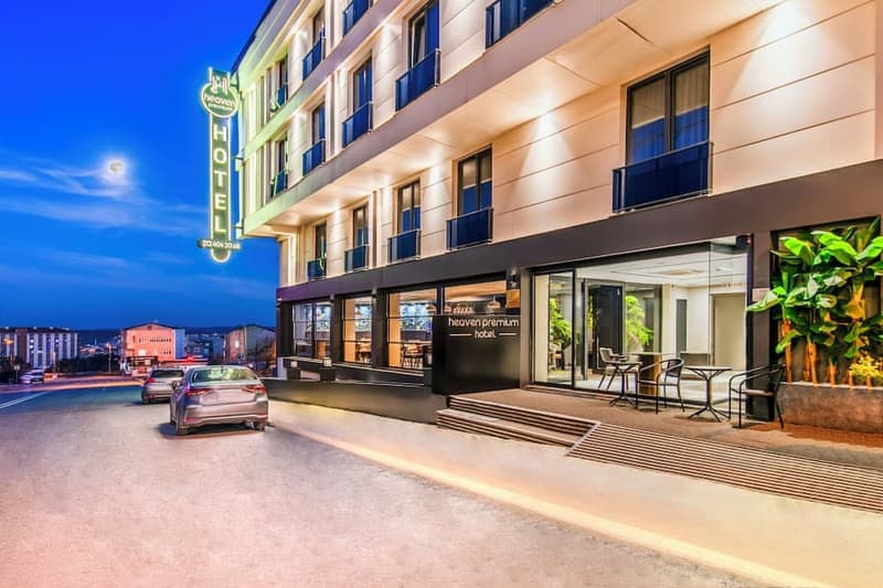 Heaven Premium Airport Hotel