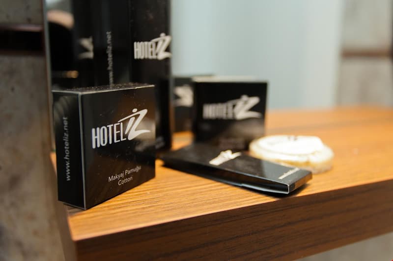 Hotel İz