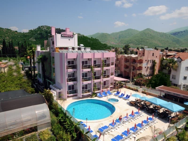 Hotel Rosy Suites