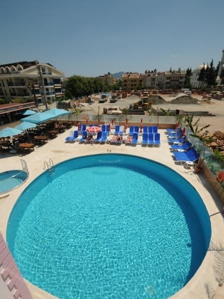 Hotel Rosy Suites