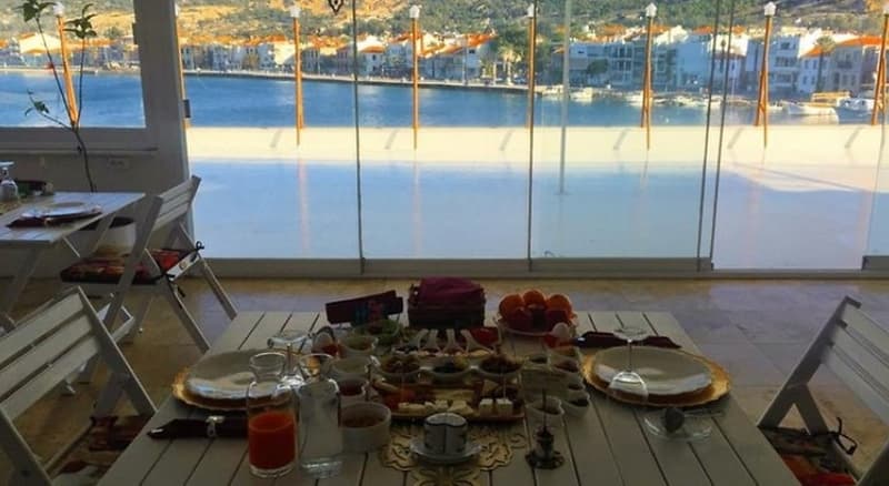 Huri & Nuri Hotel Foça