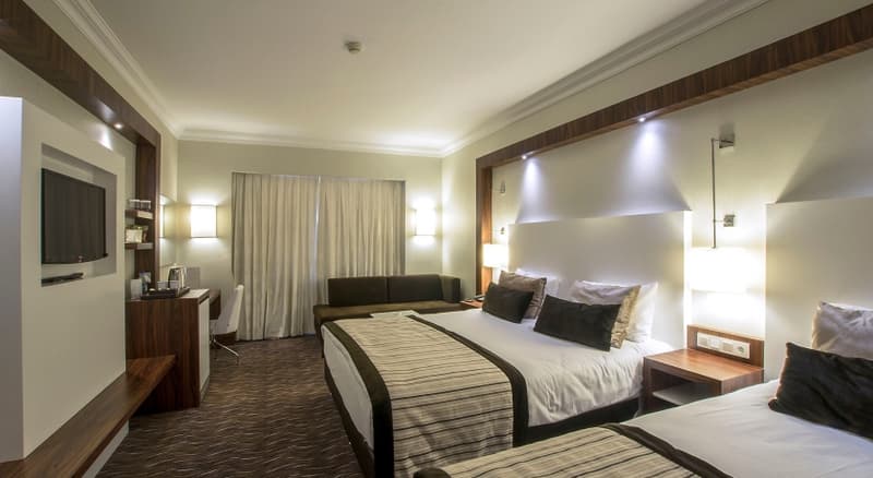 İkbal Thermal Hotel