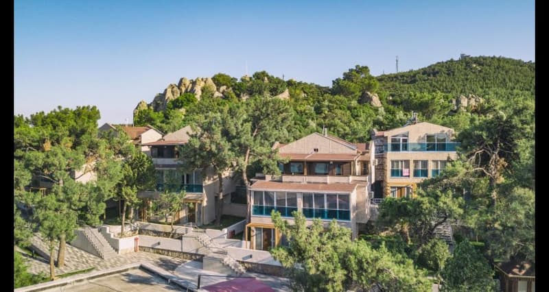 Ivy Sailing Resort Hotel