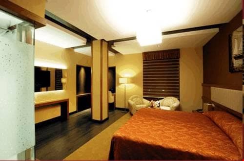 Jaleriz Hotel