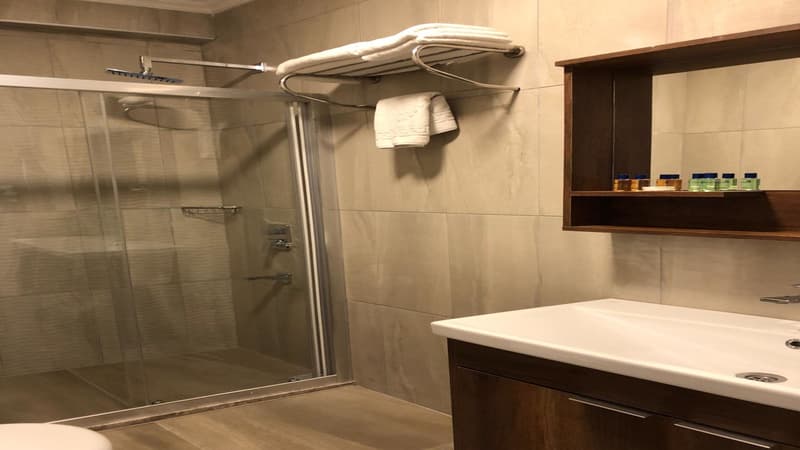 Joy Suites Hotel
