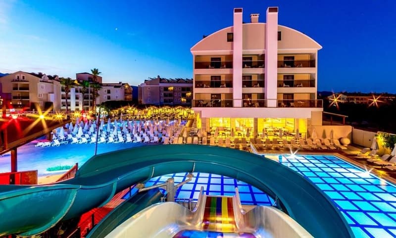 Julian Club Hotel
