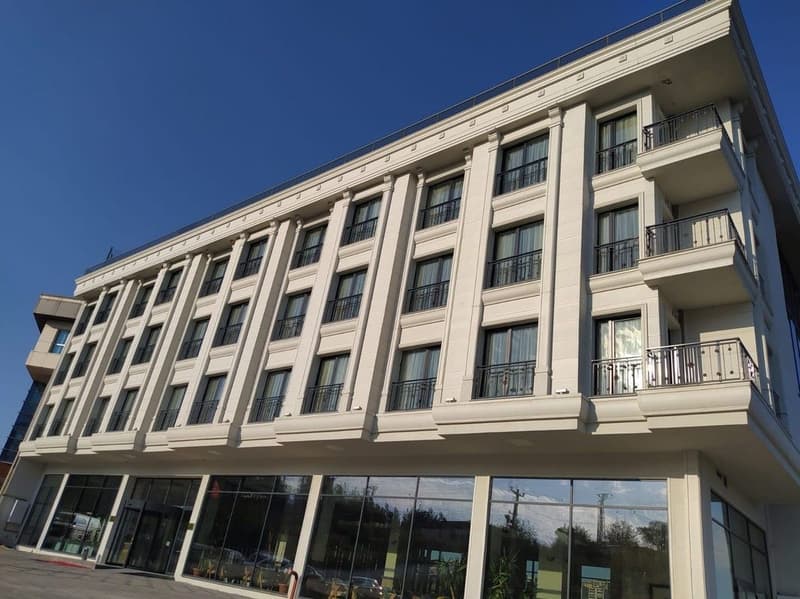 Kanyonvadi Hotel