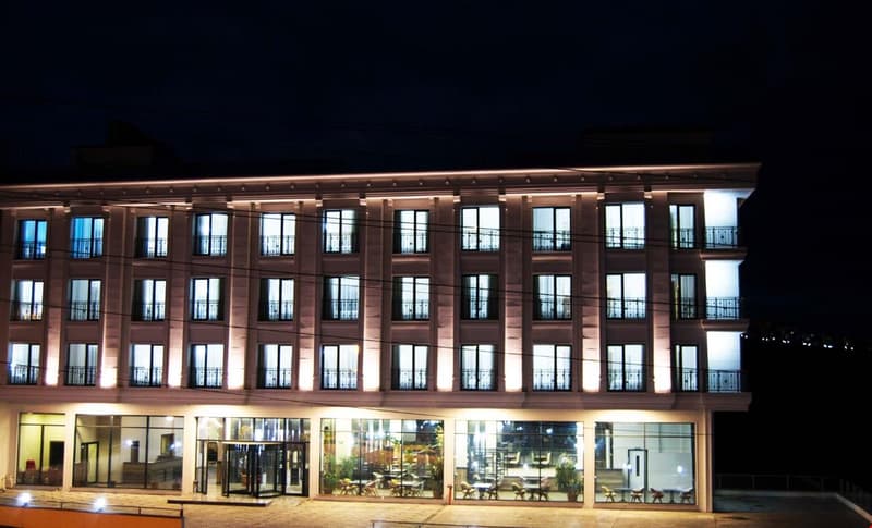 Kanyonvadi Hotel