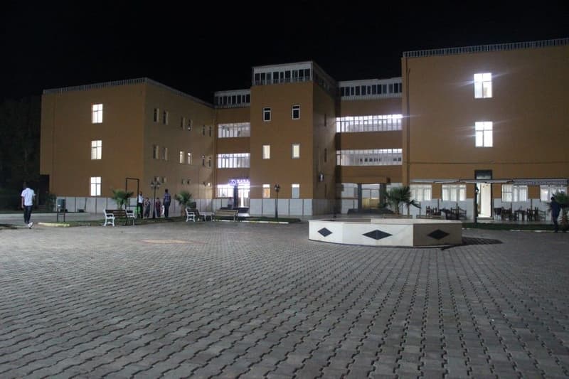 Karaali Kaplıca ve Otel Tesisleri
