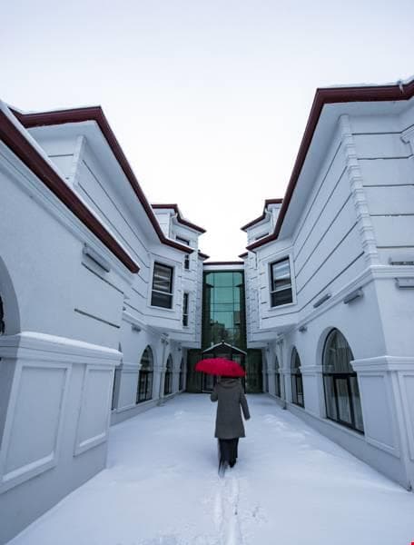 Kars-ı Şirin Otel