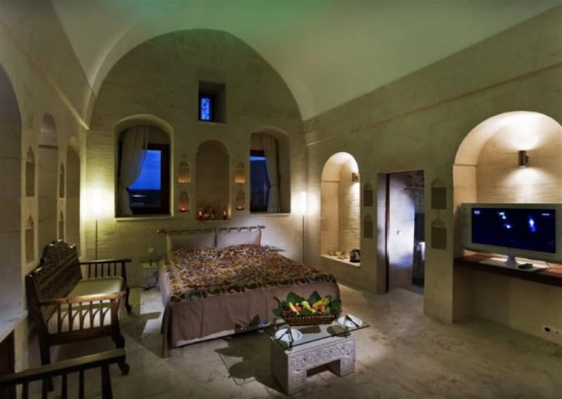 Kasr-ı Nehroz Otel