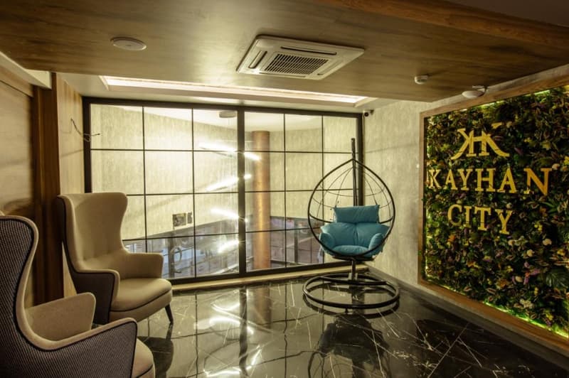 Kayhan City Hotel