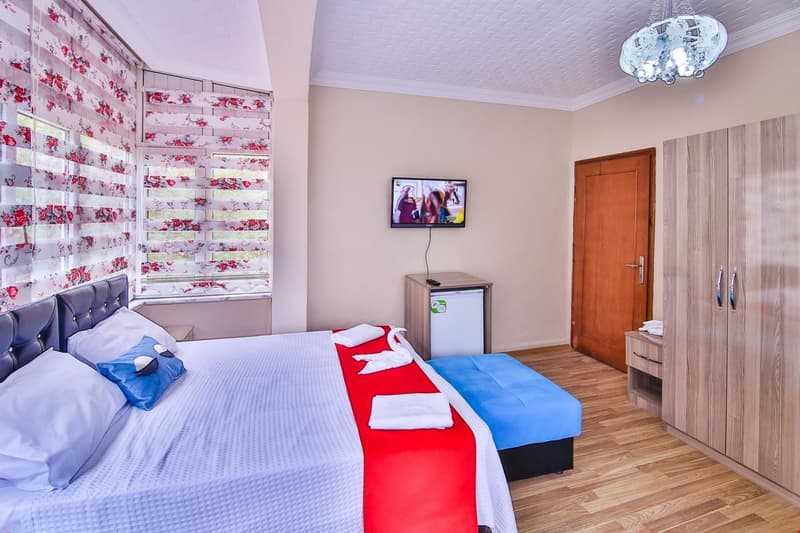 Kristal Otel
