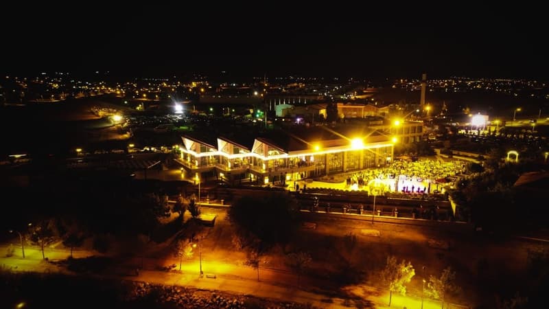Kronos Hotel