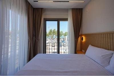 Kum Urla Otel