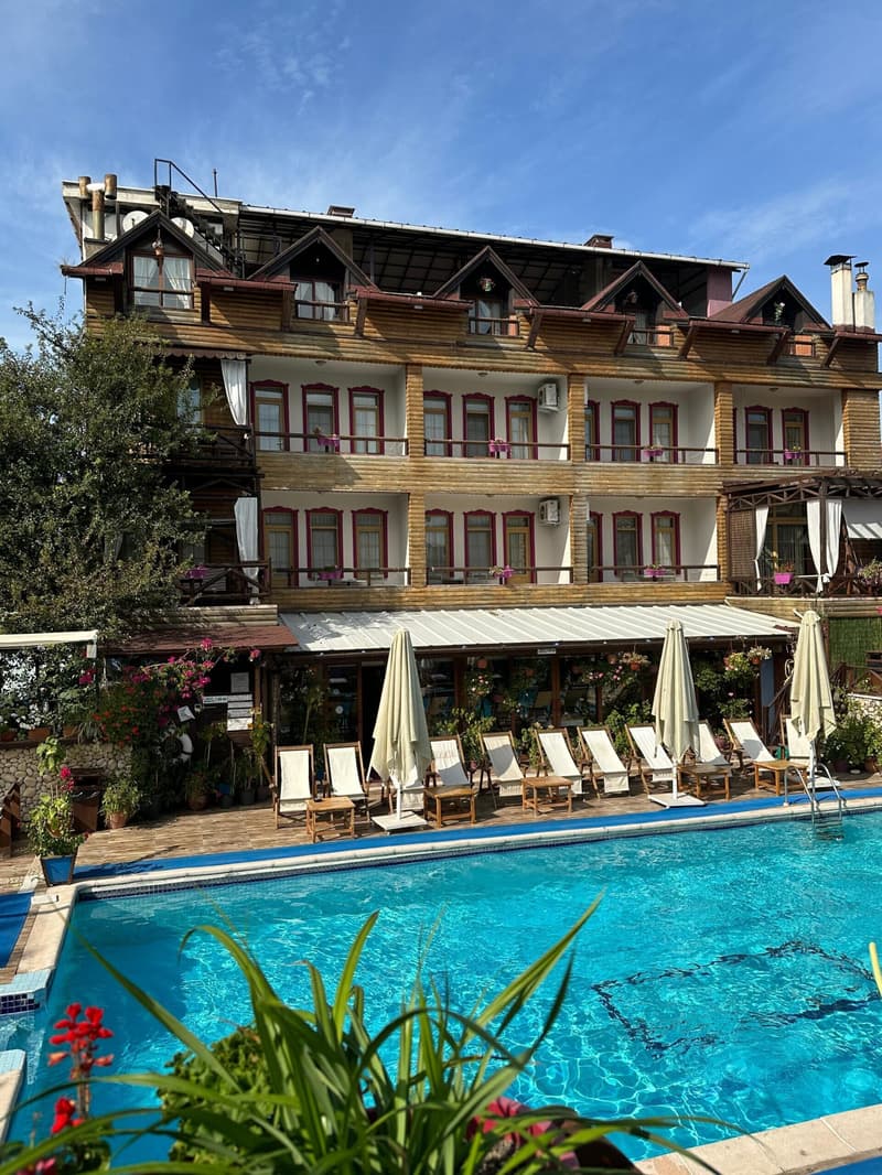 Kurfal Hotel