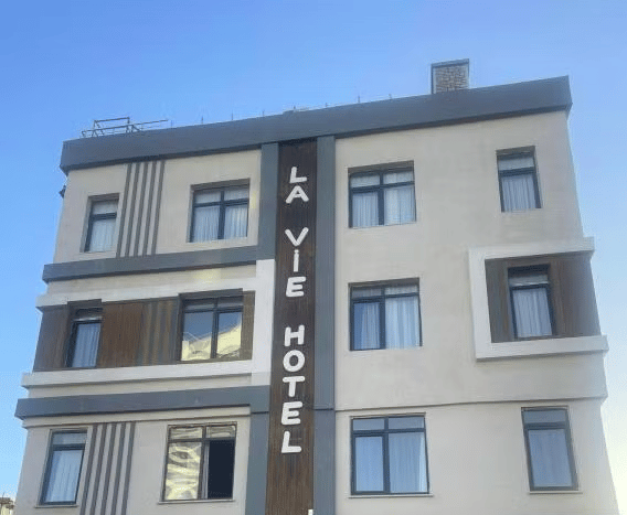 La Vie Suite Hotel
