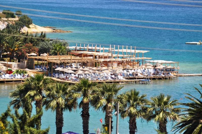 Ladin Otel Çeşme