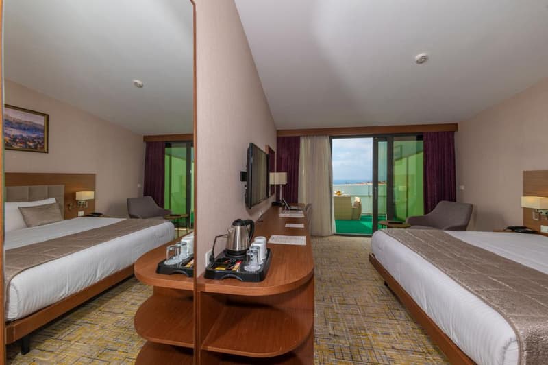 Land Park Hotel İstanbul