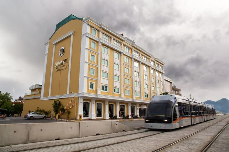 Latanya Palm & Spa Hotel