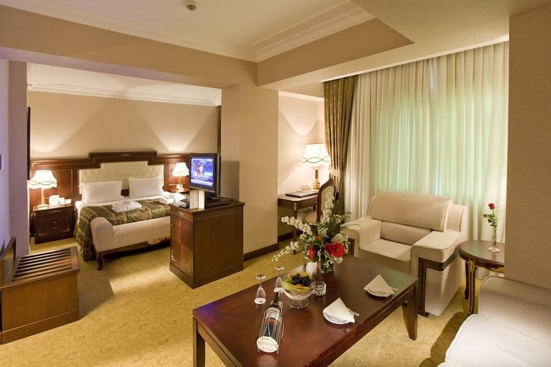 Latanya Palm & Spa Hotel