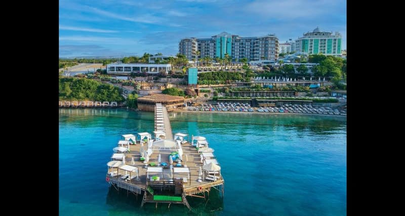 Laur Hotels Experience Elegance