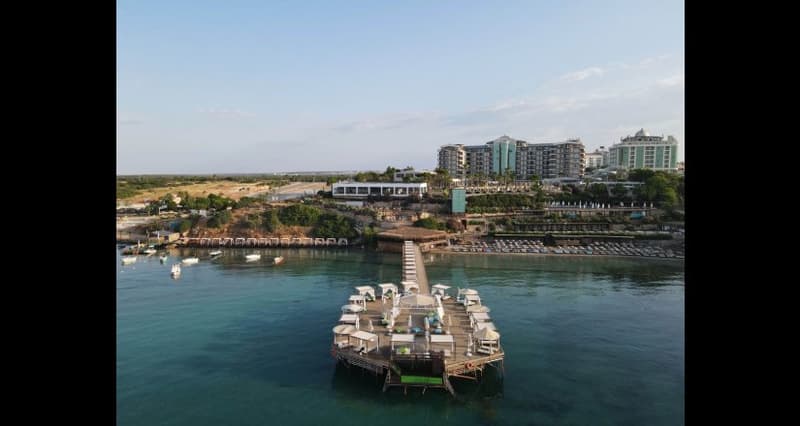 Laur Hotels Experience Elegance