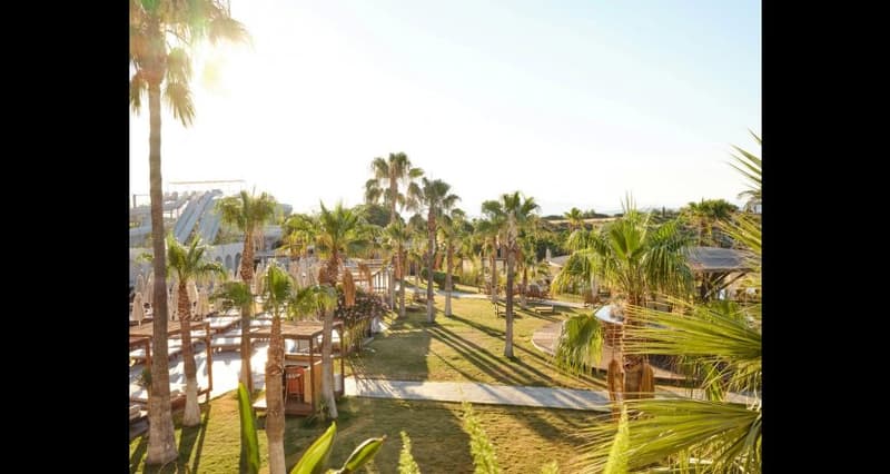 Laur Hotels Experience Elegance