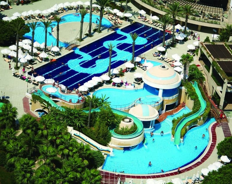 Limak Atlantis Deluxe Hotel