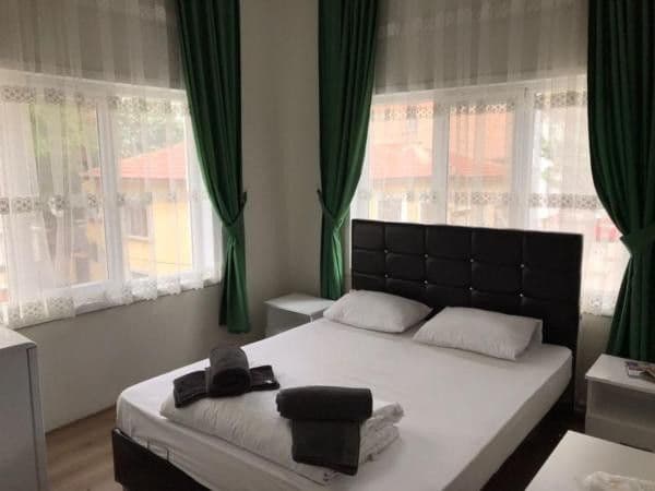 Limon Hostel