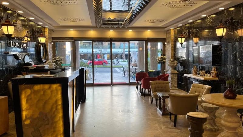 Lion Park Suites & Residence Hotel