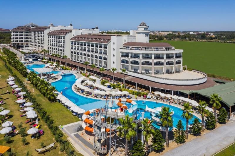 Lrs Port River Hotel & Spa