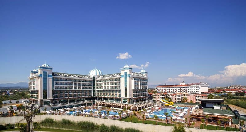 Luna Blanca Resort & Spa