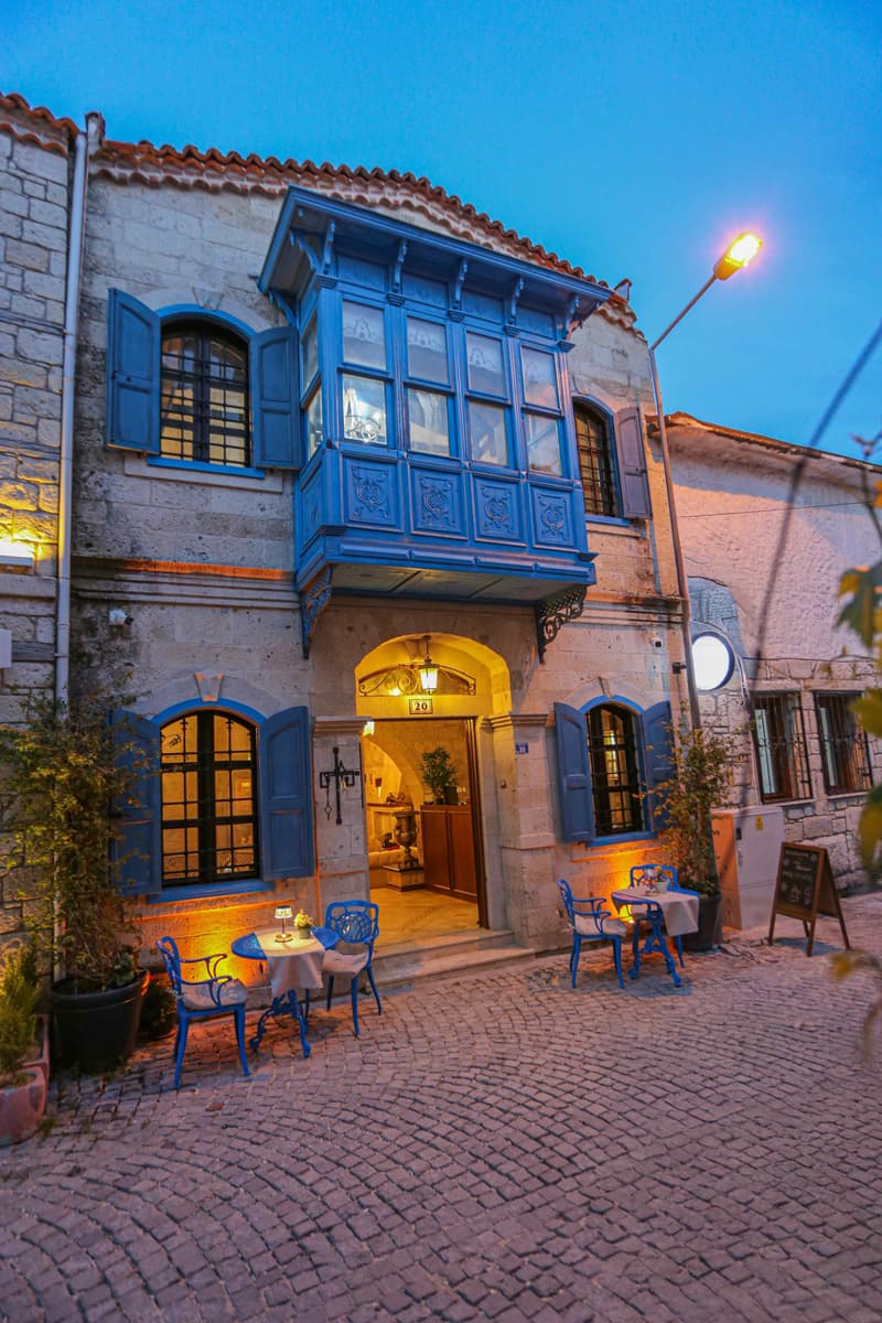 Mai Alaçatı