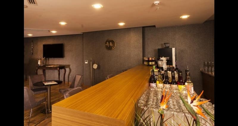 Majura Hotel Business