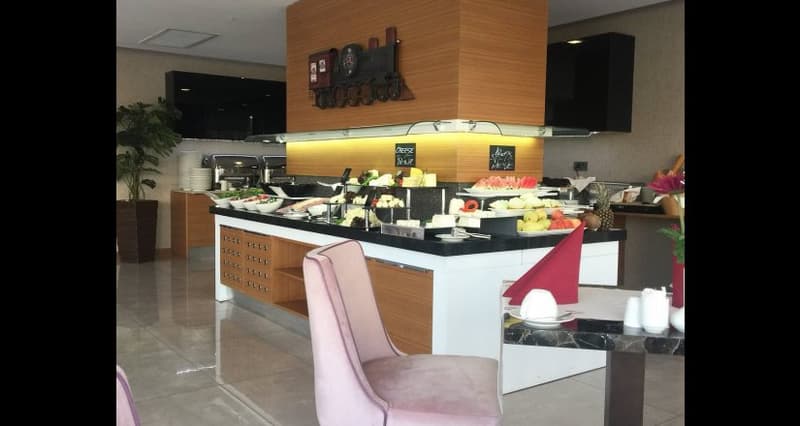 Majura Hotel Business
