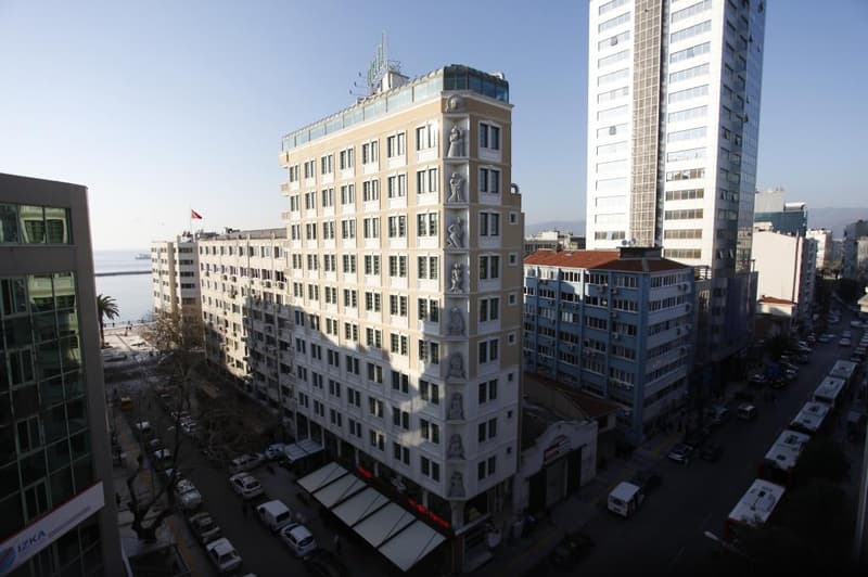 Marla Hotel