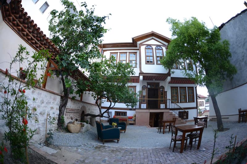 Melekli Konak